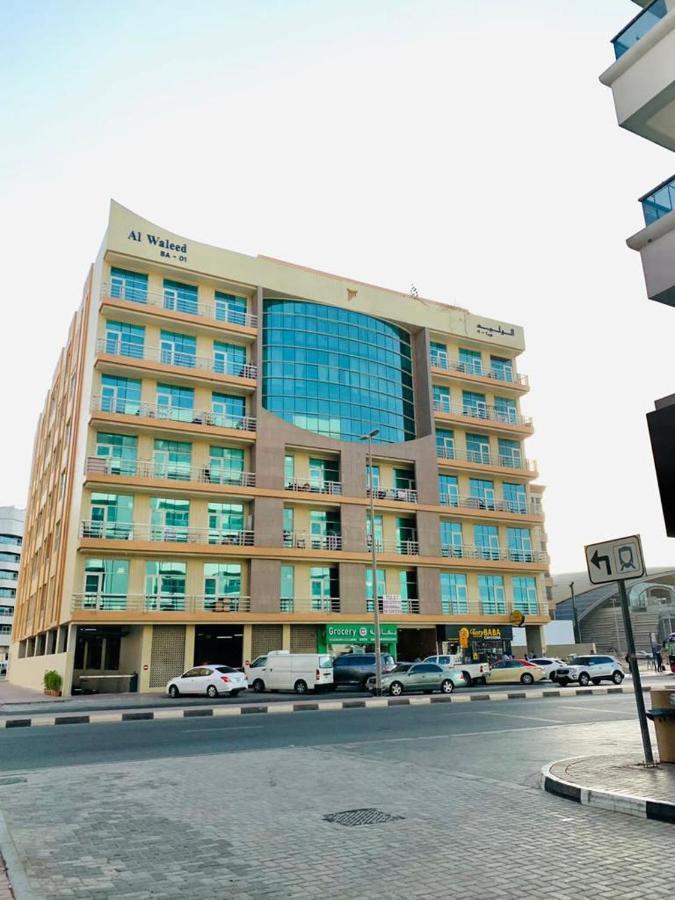 Ladies Only-Anaruby Backpackers - Metro Station Mashreq Dubai Exterior photo