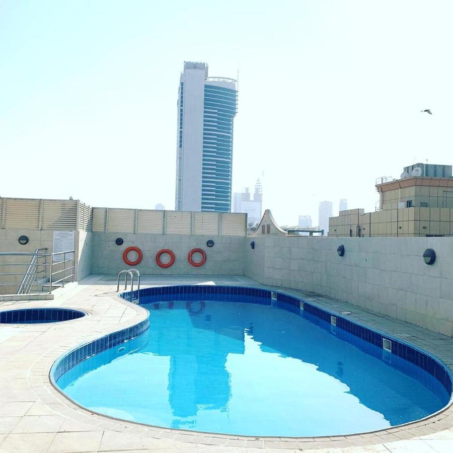 Ladies Only-Anaruby Backpackers - Metro Station Mashreq Dubai Exterior photo